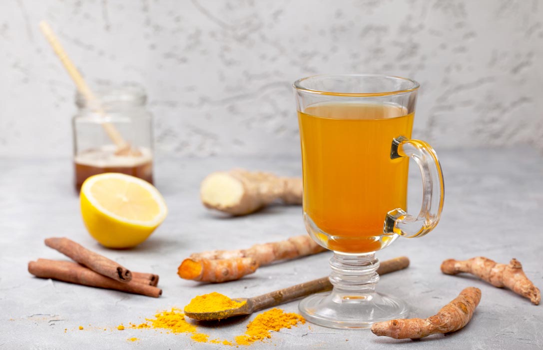 Easy recipe for ginger and turmeric tea.