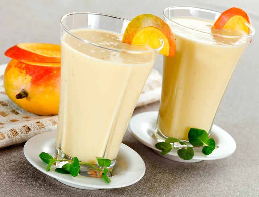 Turmeric Mango-Banana Smoothie